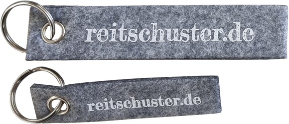 Paar Schlüsselanhänger aus grauem Filz mit  „reitschuster.de
